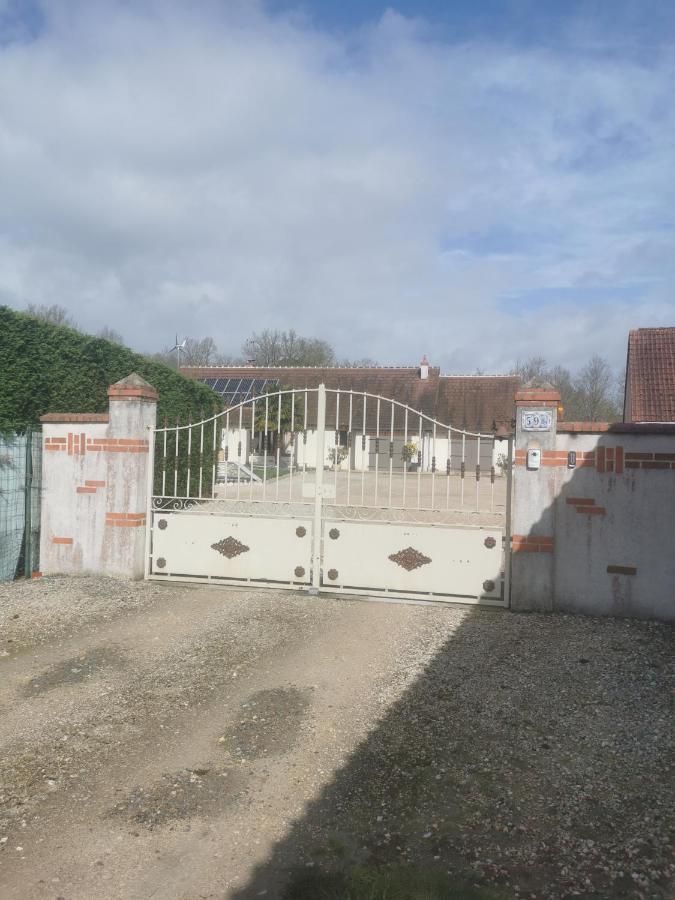 Agréable chambre d’hôte à la campagne Villefranche-sur-Cher Esterno foto